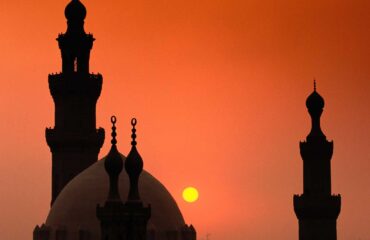 EGIPTO_PECLA2_coucher-de-soleil-sur-une-mosquee-du-caire-en-egypte-14733