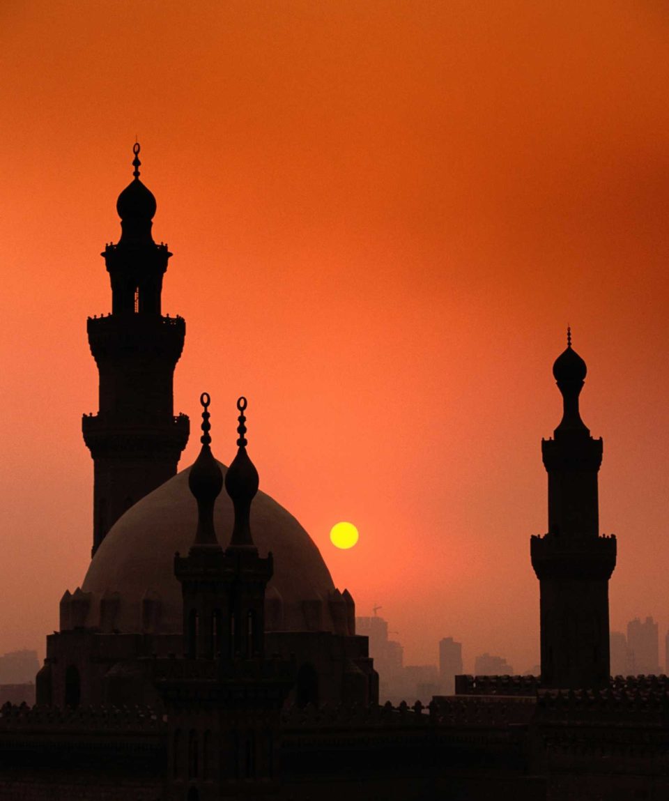 EGIPTO_PEDAHCAI_coucher-de-soleil-sur-une-mosquee-du-caire-en-egypte-14733