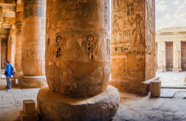 EGIPTO_PEDAH_hieroglyphes-du-temple-de-medinet-habu-a-louxor-15376