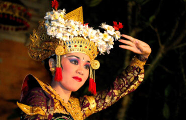 INDONESIA_AIBAKOM_danseuse-traditionnelle-bali-4767