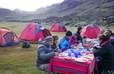 PERU_UPIV_repas-prepare-par-notre-equipe-pendant-le-trek-de-lausangate-15623